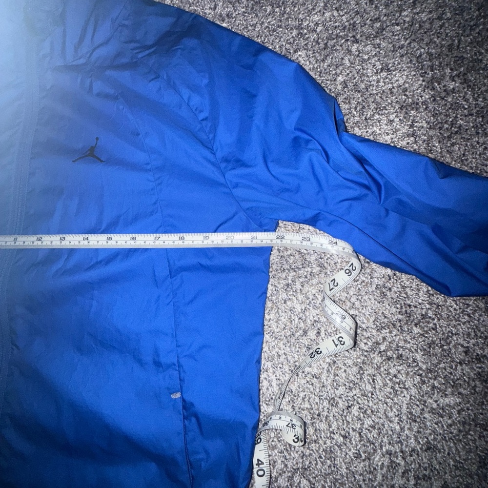 Jordan Royal Blue Windbreaker - Picture 5 of 7
